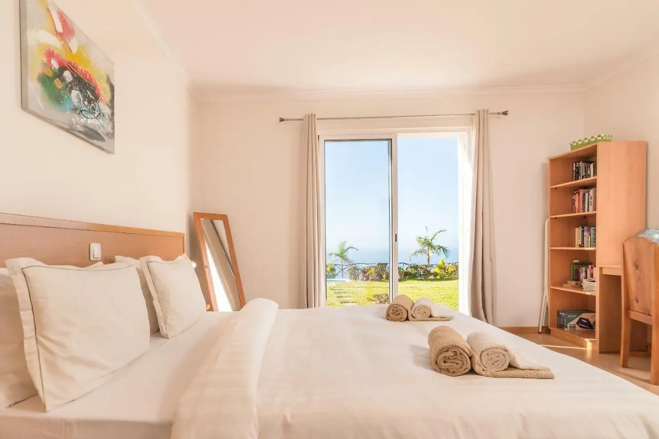 Дом отдыха Вилла Casa Sol E Vista Арку-да-Кальета