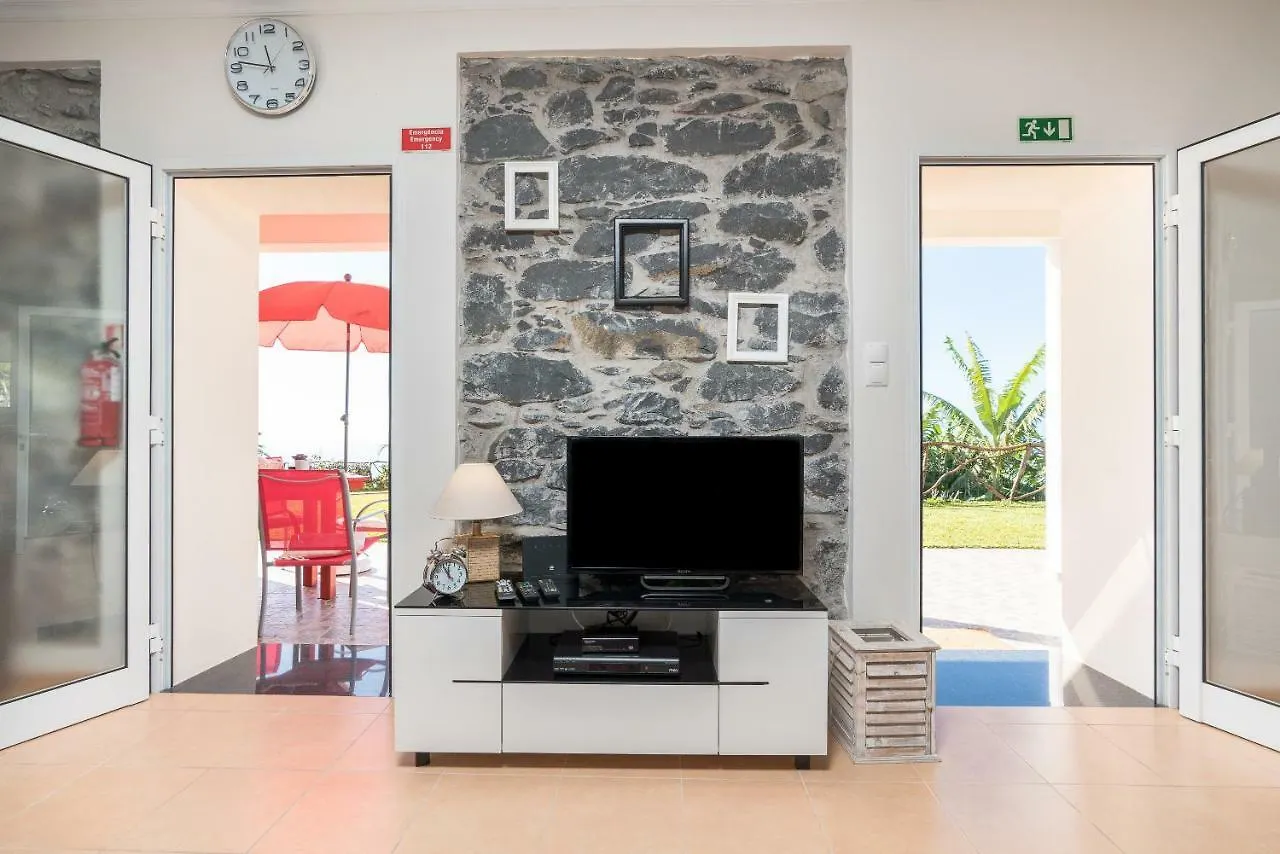 Casa Sol E Vista Guest House Arco da Calheta  Holiday home